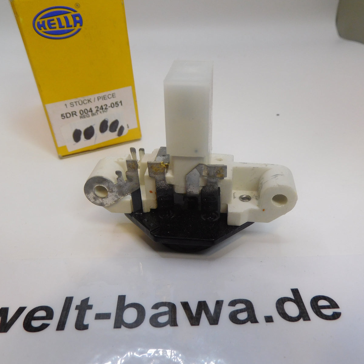 Lichtmaschinenregler Regler 5DR004242051 Hella Alfa Audi BMW Citroen Nissan Opel Peugeot