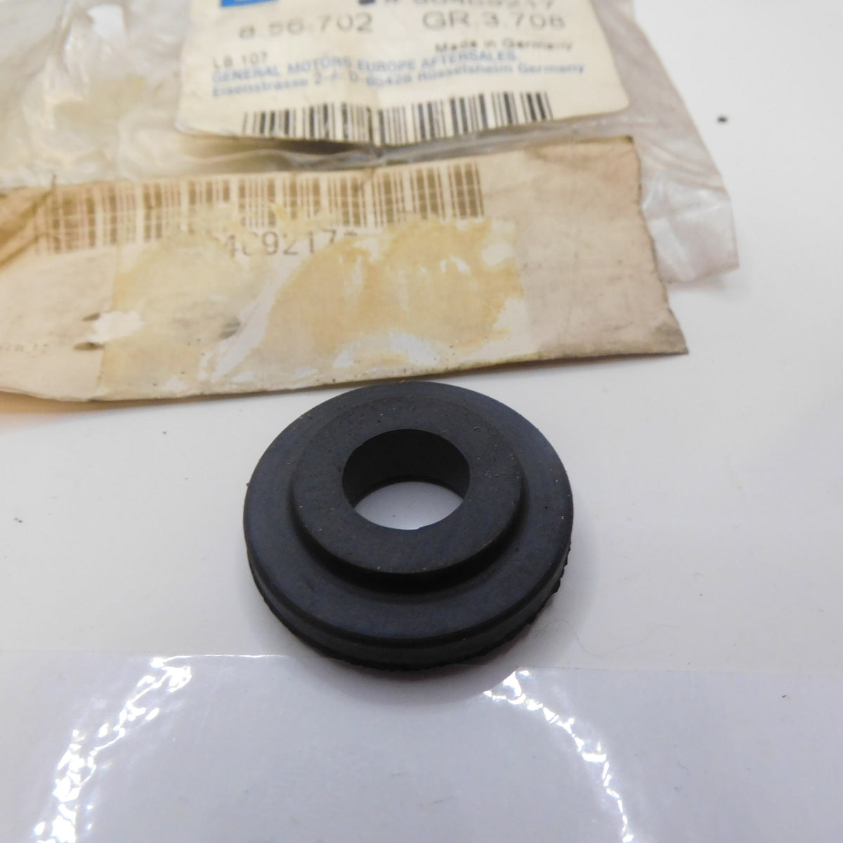 Dämpfungsbuchse Halterung Auspuff 90469217 856702  Opel Omega B 2.0