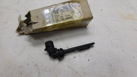 Kühlmittelstand Sensor 1304006 13276326 Opel Astra H J Zafira