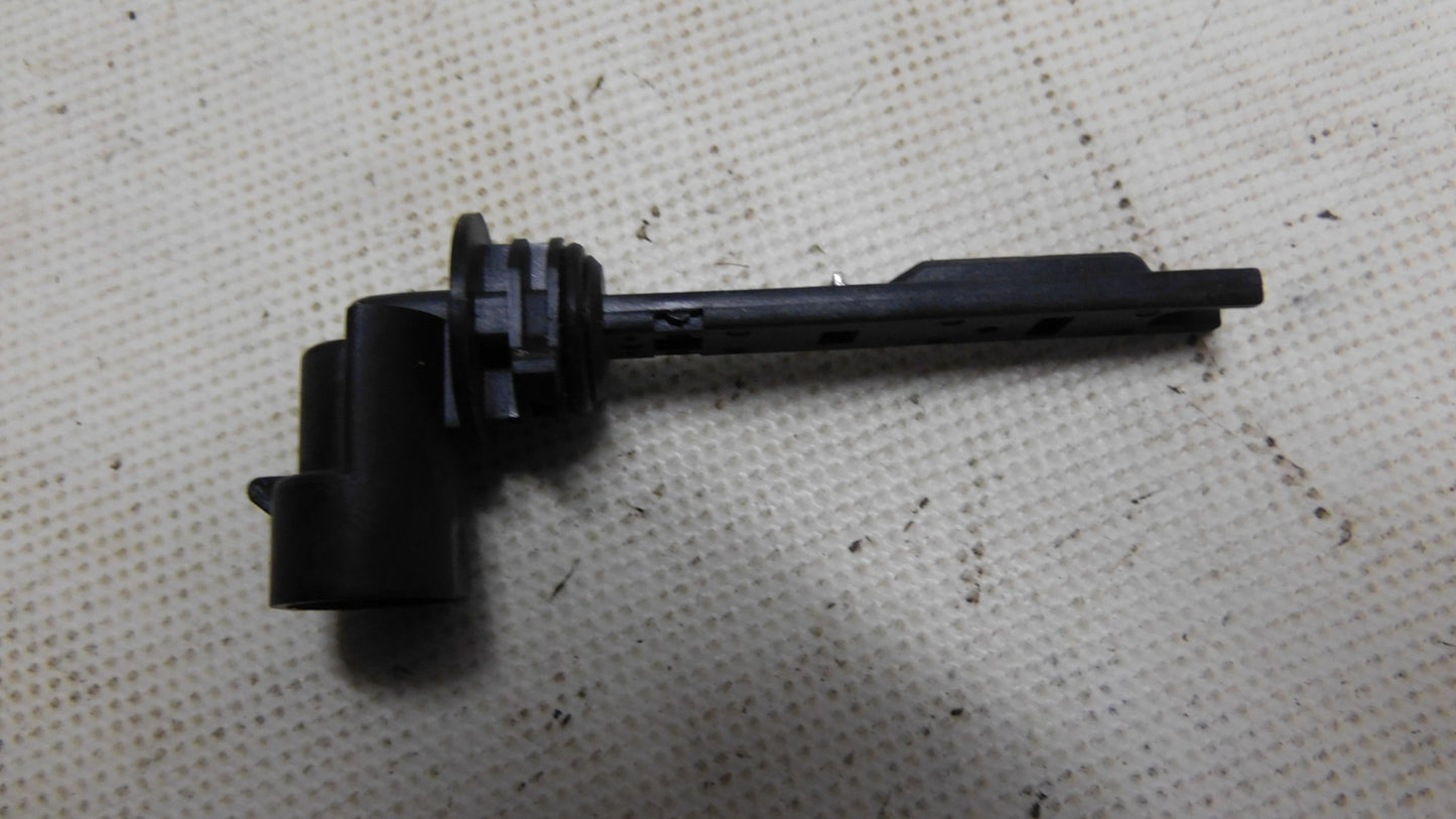 Kühlmittelstand Sensor 1304006 13276326 Opel Astra H J Zafira