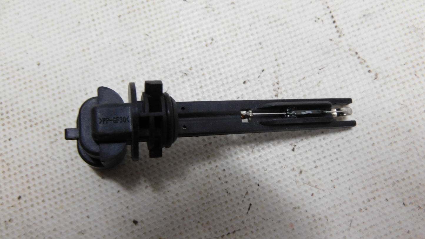 Kühlmittelstand Sensor 1304006 13276326 Opel Astra H J Zafira