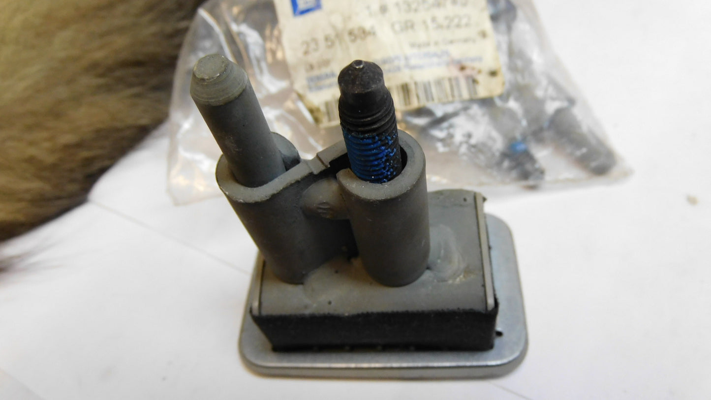 Halter Laderaumnetz links 2351534 13254740 Opel Zafira B