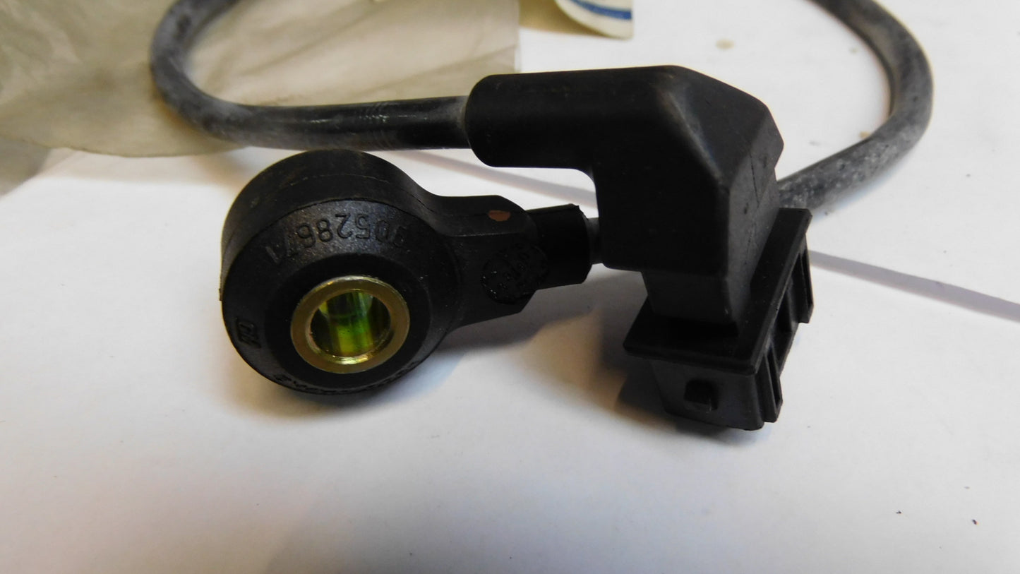 Sensor Klopfsensor 6238390 90528671 Opel Vectra A B Astra F Omega B Calibra 1.8 2.0 L