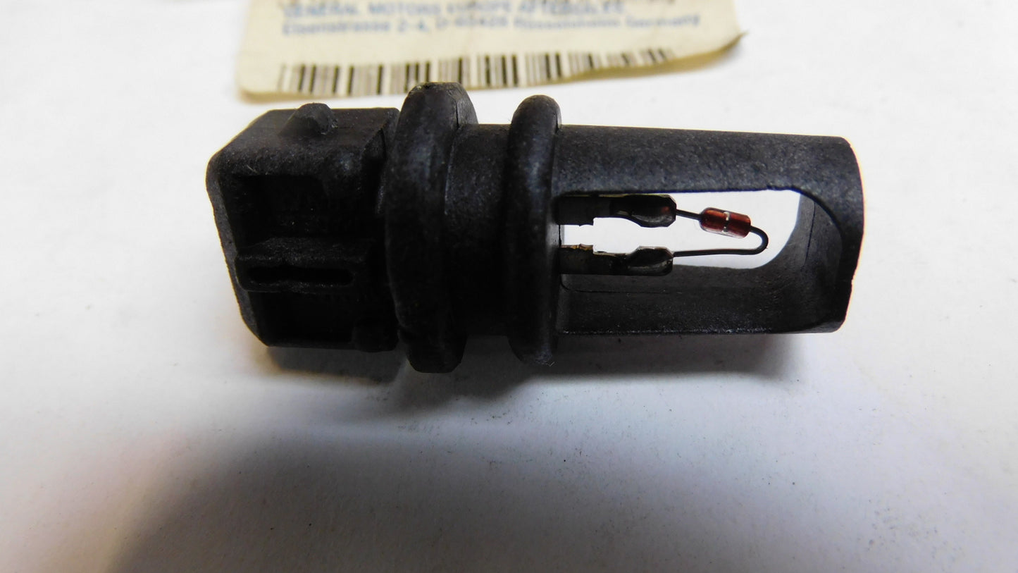 Ansauglufttemperatursensor Sensor 6238331 90499898 Opel Astra F Vectra B 2.0 16V X20XEV