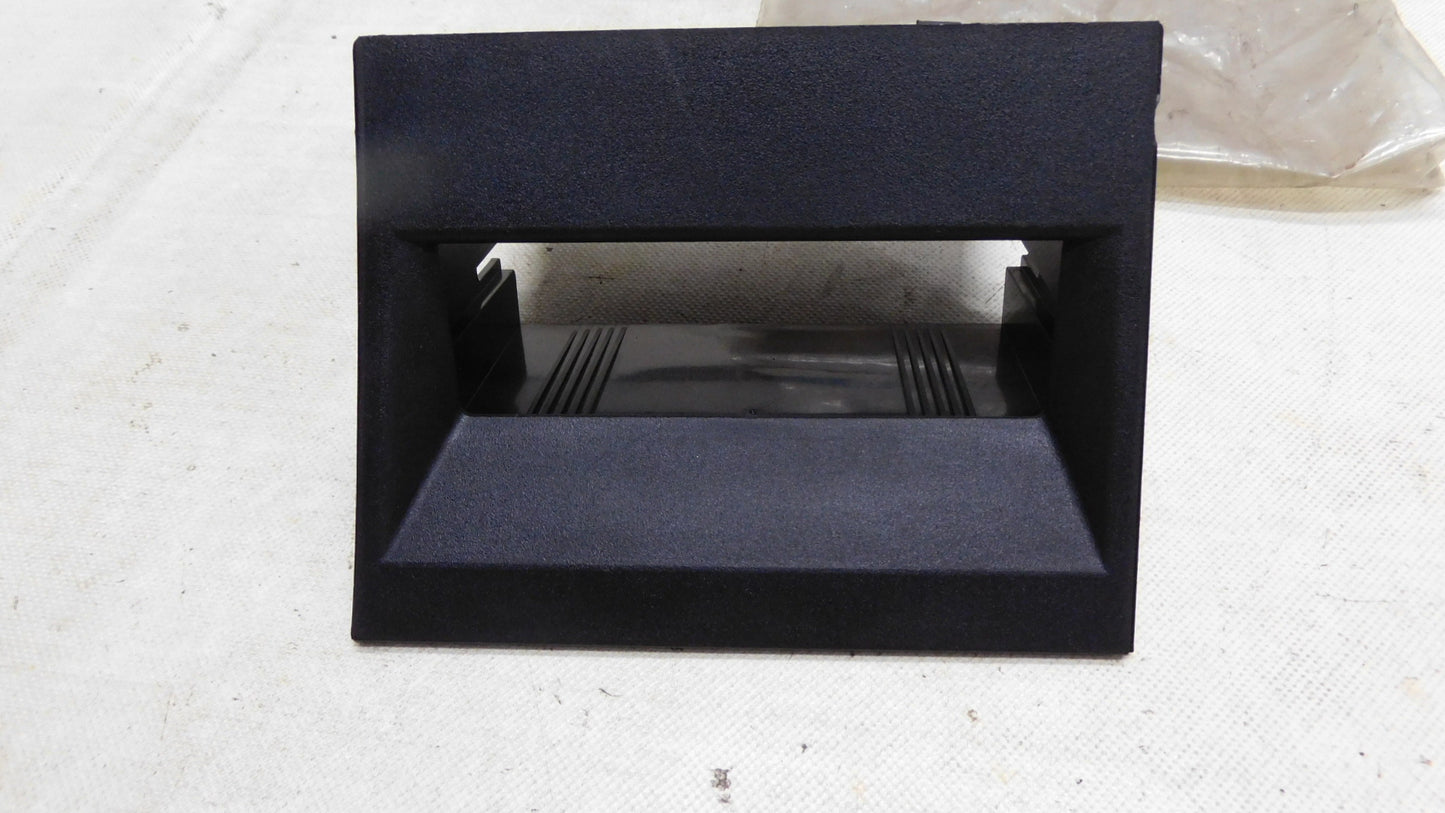 Rahmen Einfassung Ablage Innenausstattung 1784663 90201161 Opel Kadett E