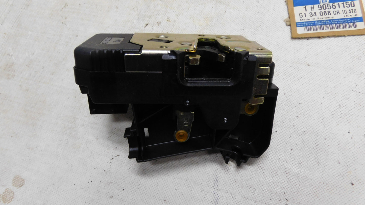 Türschloss vorne rechts 90561150 5134088 Opel Astra G
