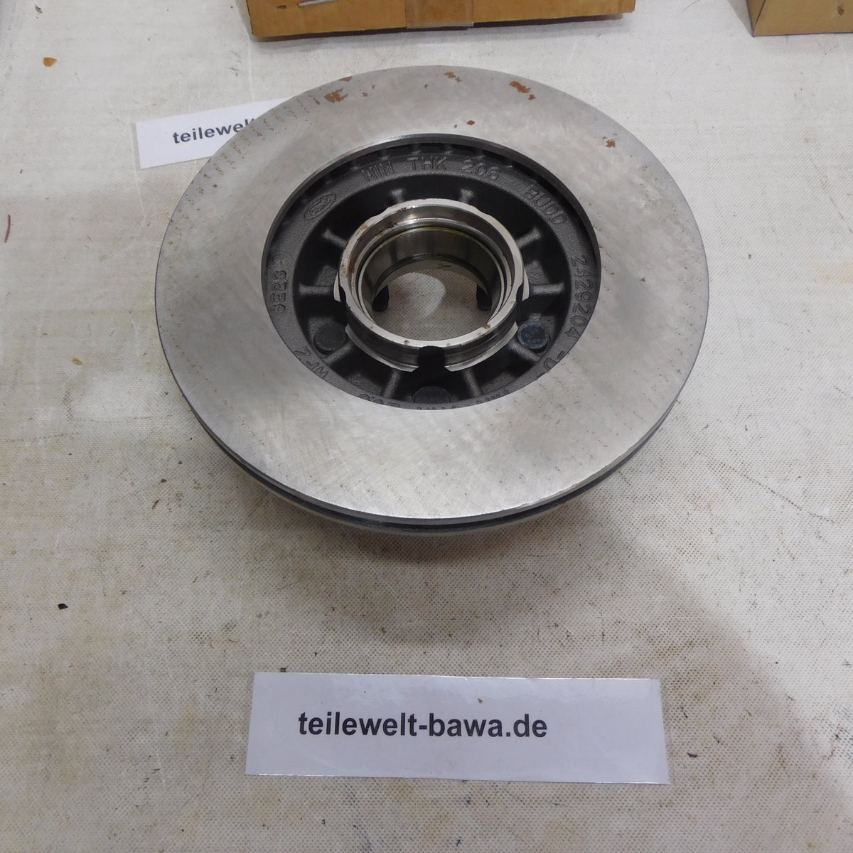 Bremsscheibe mit Radnabe F3TZ-1102-C / 3404420 Ford Bronco Explorer Ranger