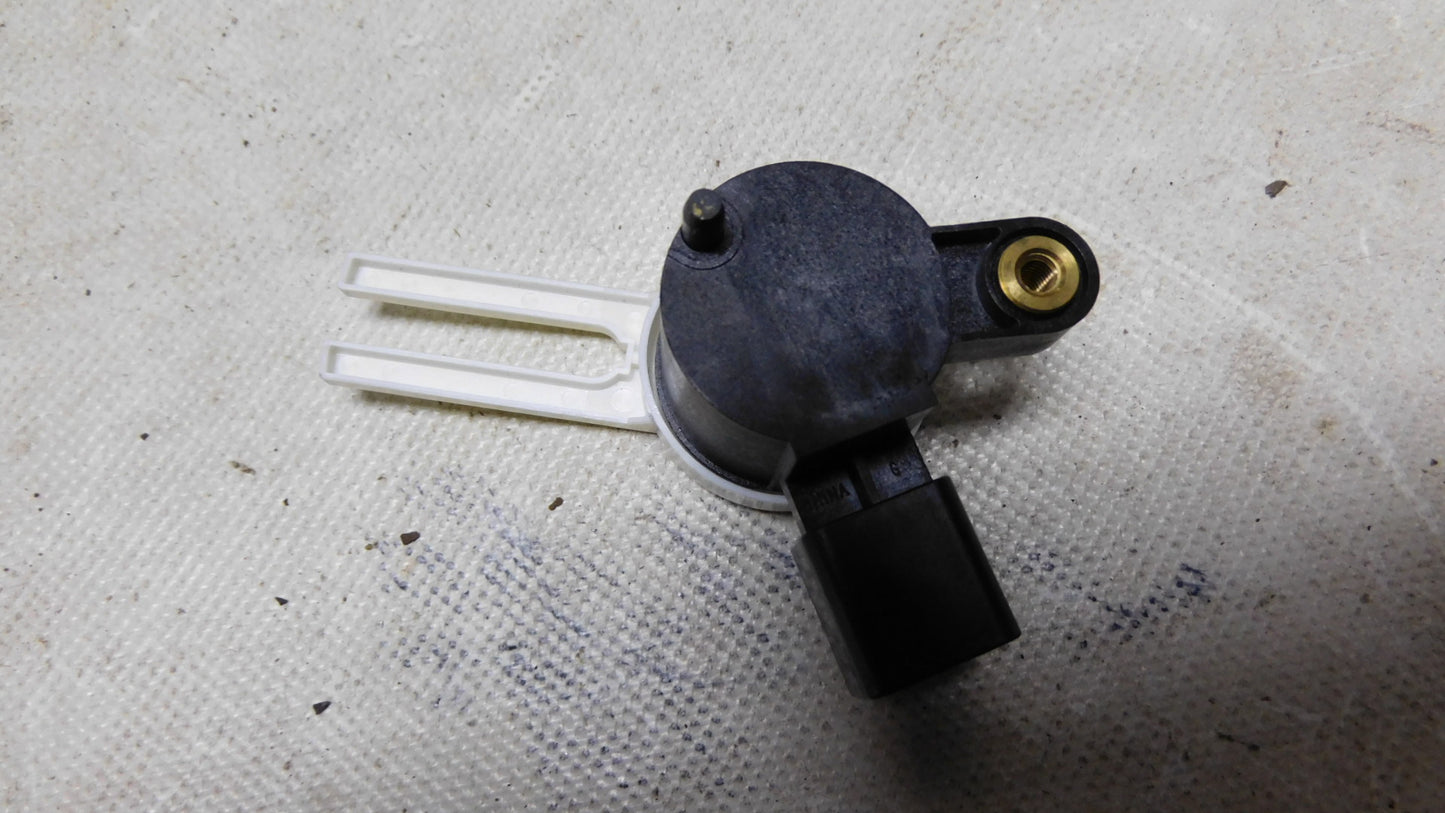 Sensor Schalter Bremspedal 6239852 10366474 Opel Insignia Meriva B Corsa D Karl