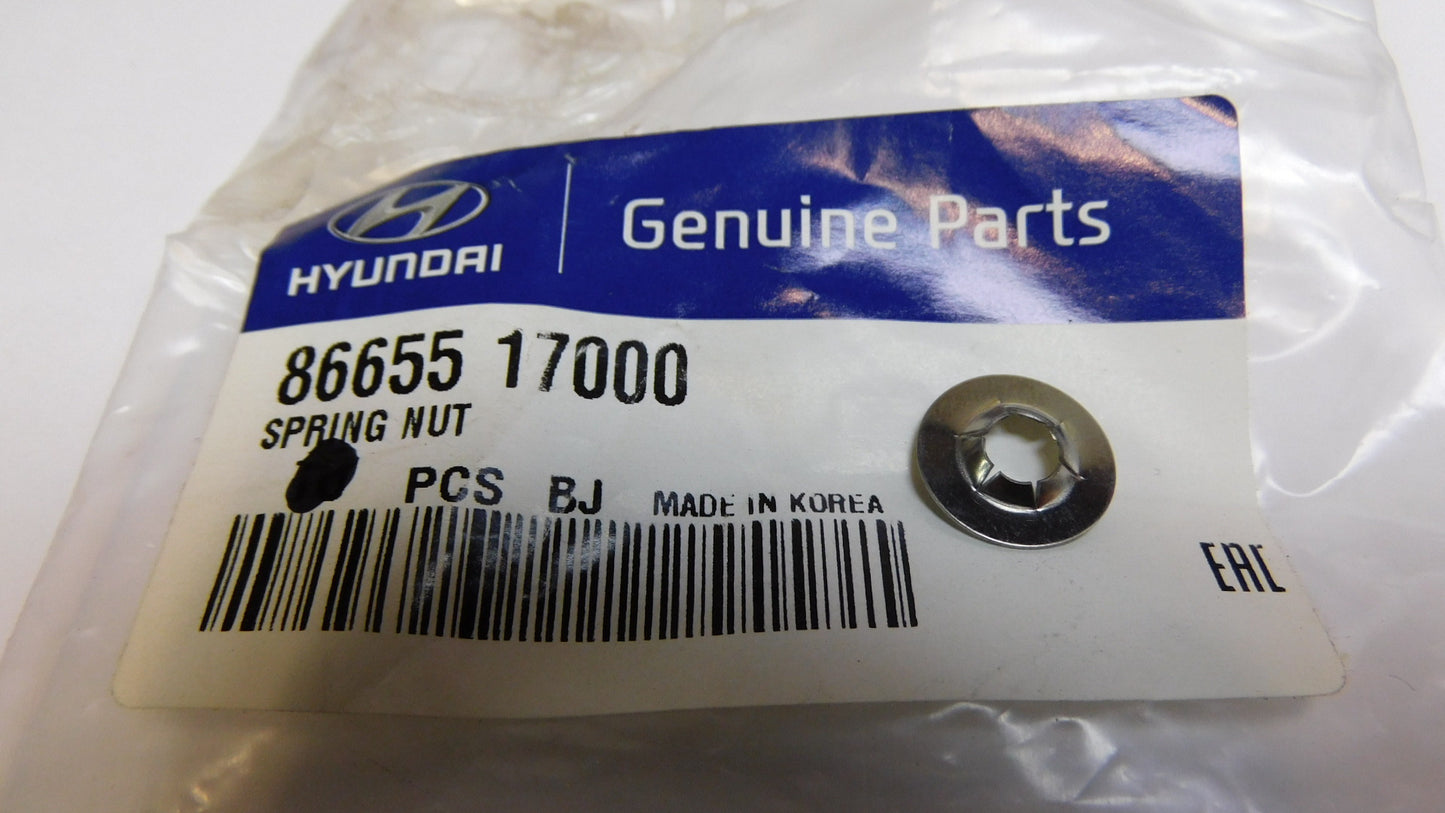 Federmutter Stoßstange vorne 8665517000 Hyundai Kona MK1