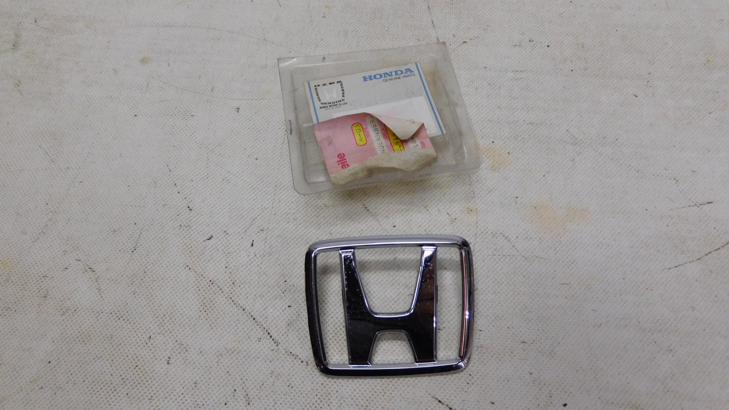 Emblem Frontgrill 87101-SF0-000 Honda Prelude 1987