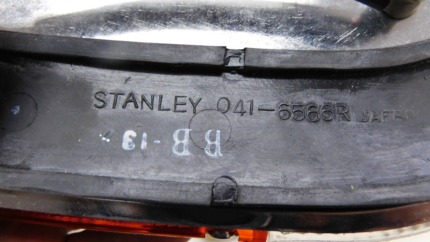 Standlicht Blinkleuchte rechts 041-6566R 33300634620 Honda Civic ab 1973