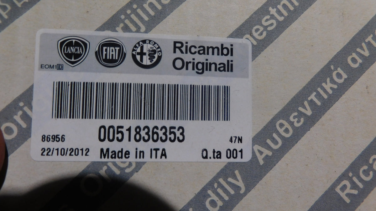 Klebeband Seitenstreifen 51836353 Fiat 500 Abarth schwarz
