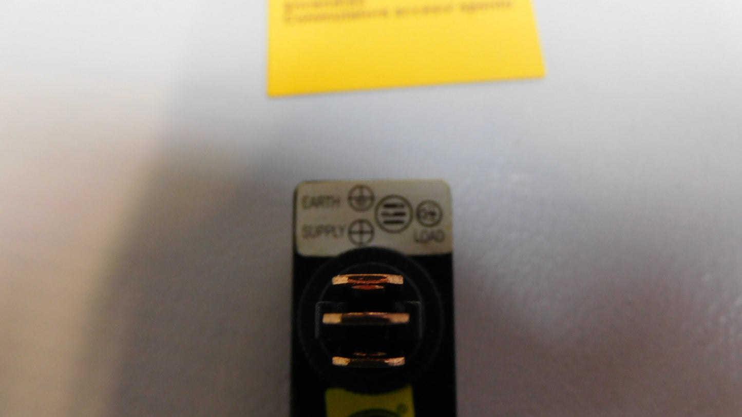 Schalter grün Ein/Aus Wechsler mit Stecker 6EH004407031 Hella NFZ Oldtimer