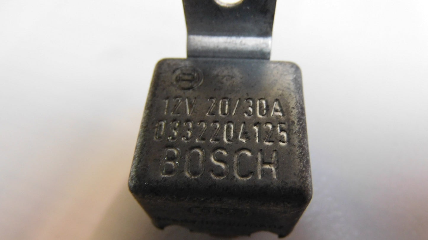 Relais Kühlerlüfter 0332204125 Bosch VW Volvo Saab Audi VW