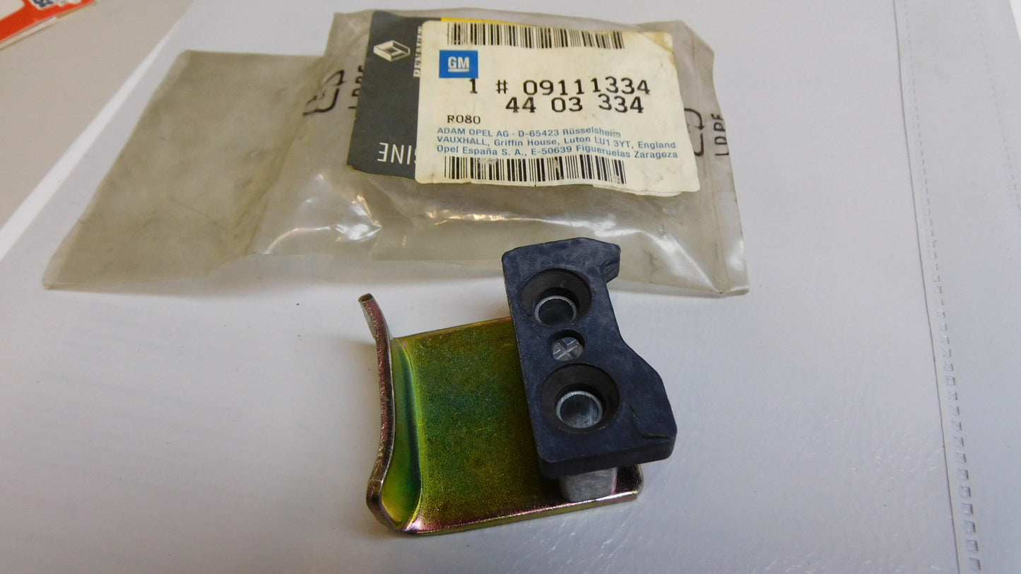 Schliessplatte 4403334 9111334 Opel Arena A97 Renault Trafic
