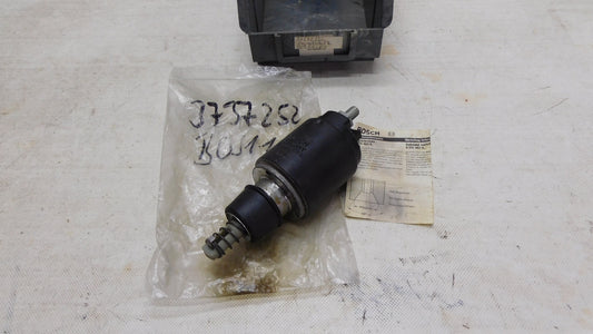 Magnetschalter Anlasser 0331402209 Bosch Volvo KHD Case