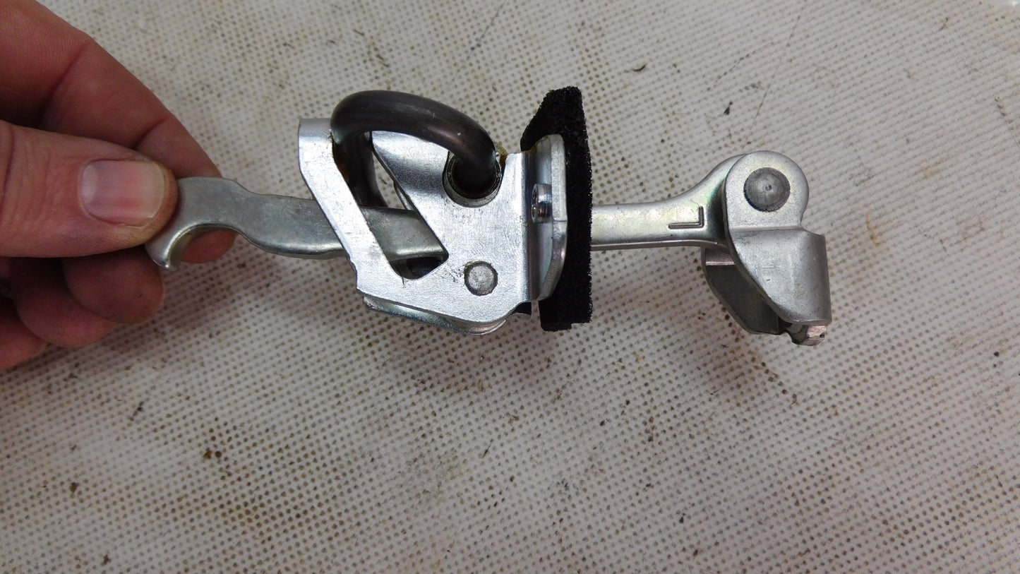 Fangband Türbremse Türstopper Hintertür 5160231 90563486 Opel Omega B