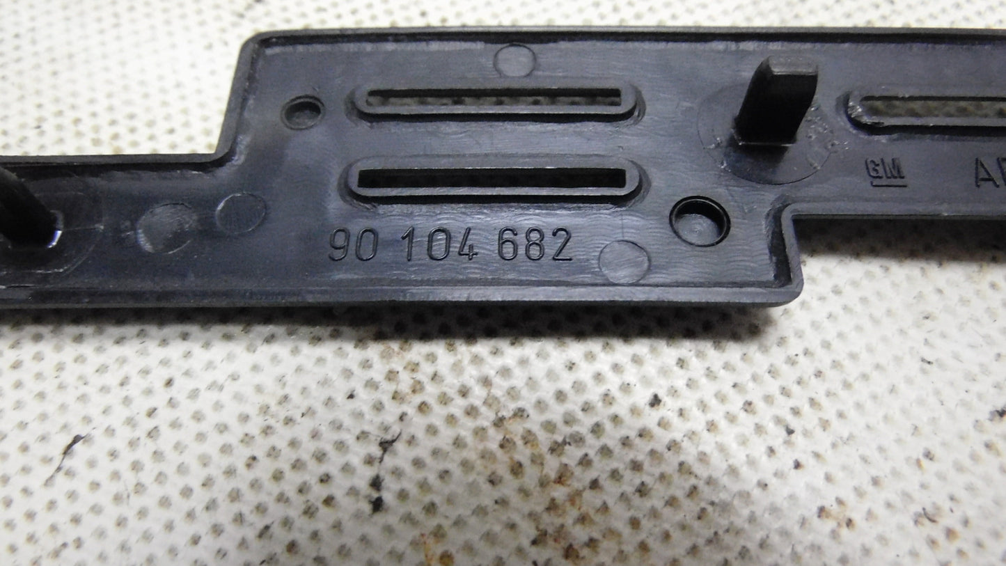 Schrift Schriftzug Emblem 177973 90104682 Opel Ascona C