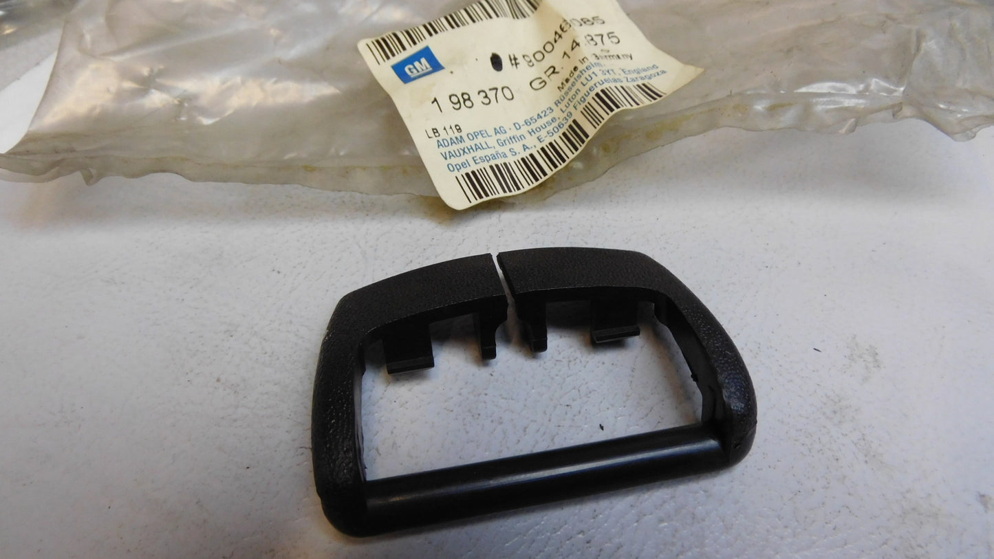 Einsatz Umlenkarm Sicherheitsgurt 198370 90046085 Opel Corsa A B Tigra A Ascona C
