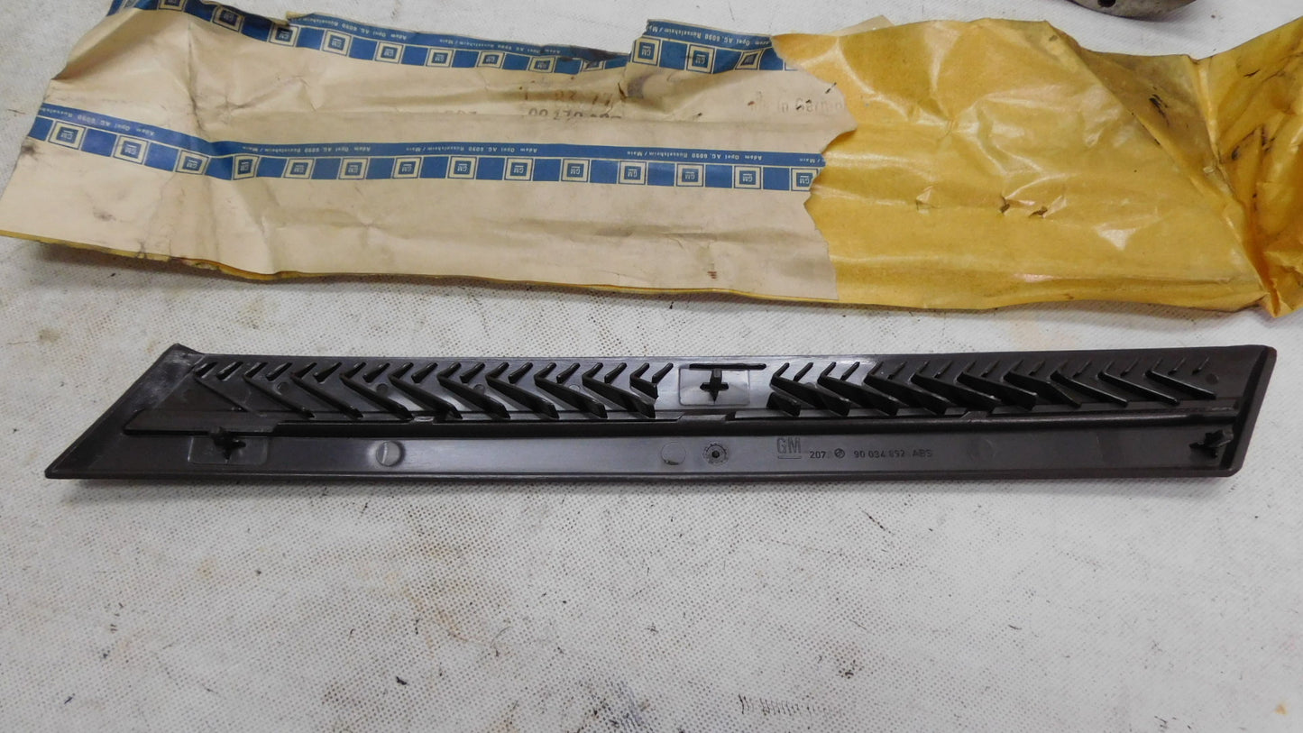 Blende Zierblende C-Säule braun 183771 90178408 Opel Ascona C CC Schrägheck