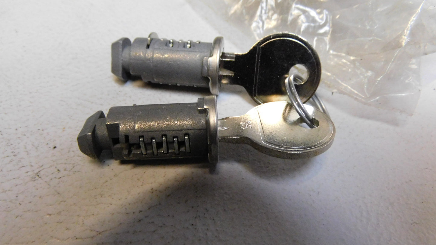 Schließzylinder Dachträger Satz 1732766 93199465 Opel Astra H Vectra C