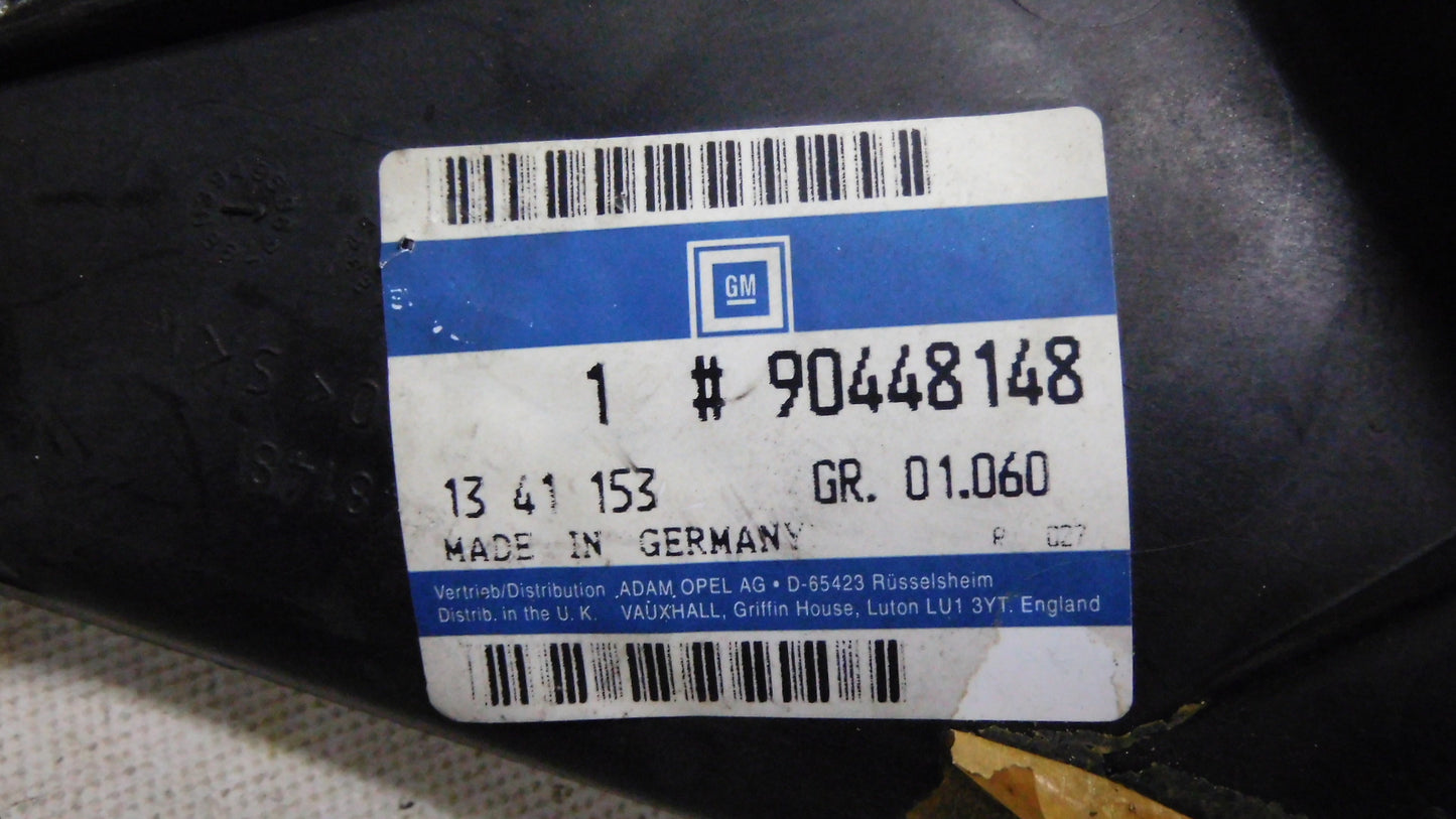 Lufttrichter Lüfterzarge 1341153 90448148 Opel Omega B 2.0i