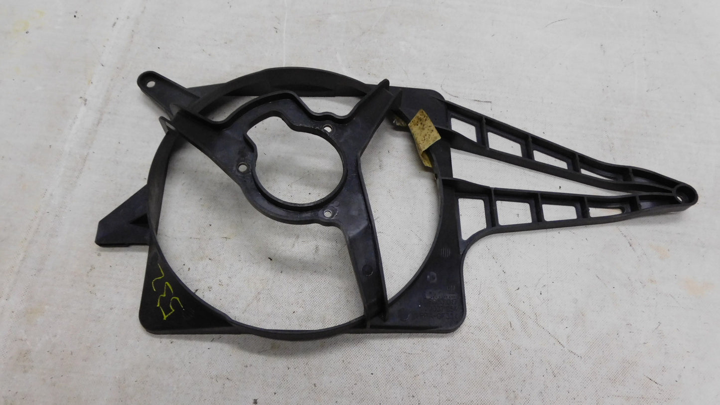 Lufttrichter Lüfterzarge 1314532 90531017 Opel Corsa B 1.0 1.2 1.4