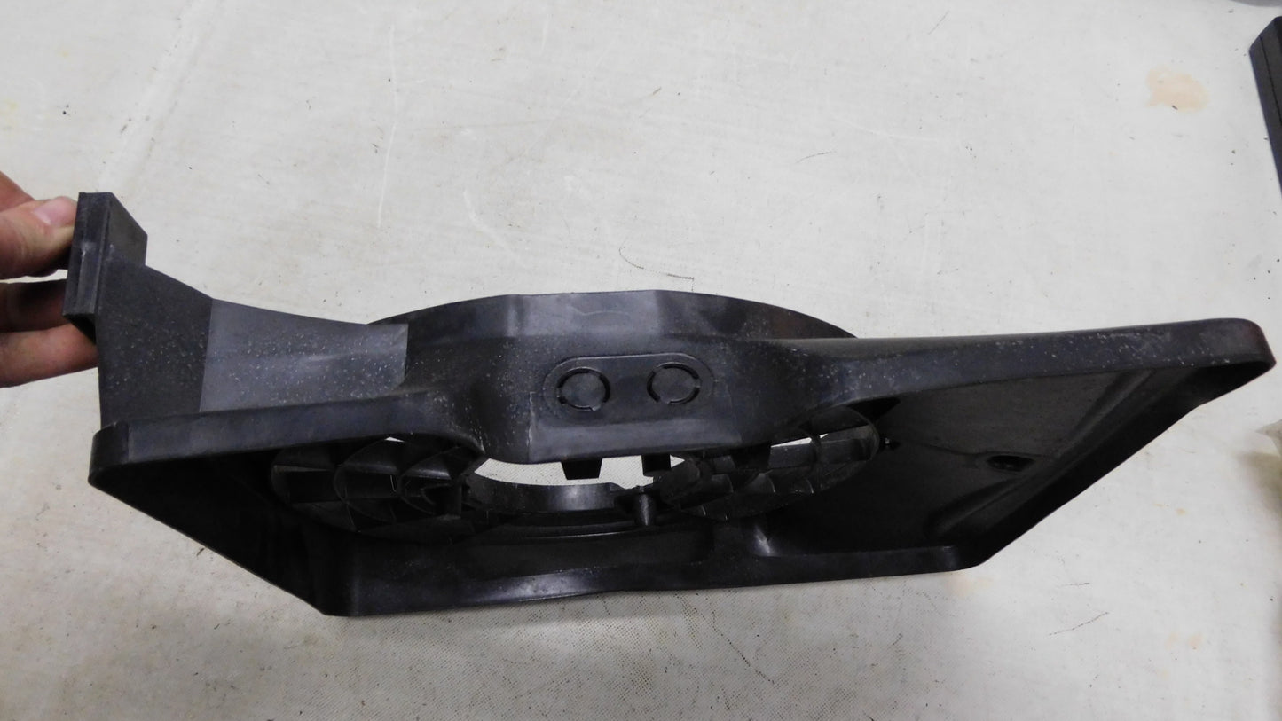 Lufttrichter Lüfterzarge 1341185 9128971 Opel Omega B Caravan