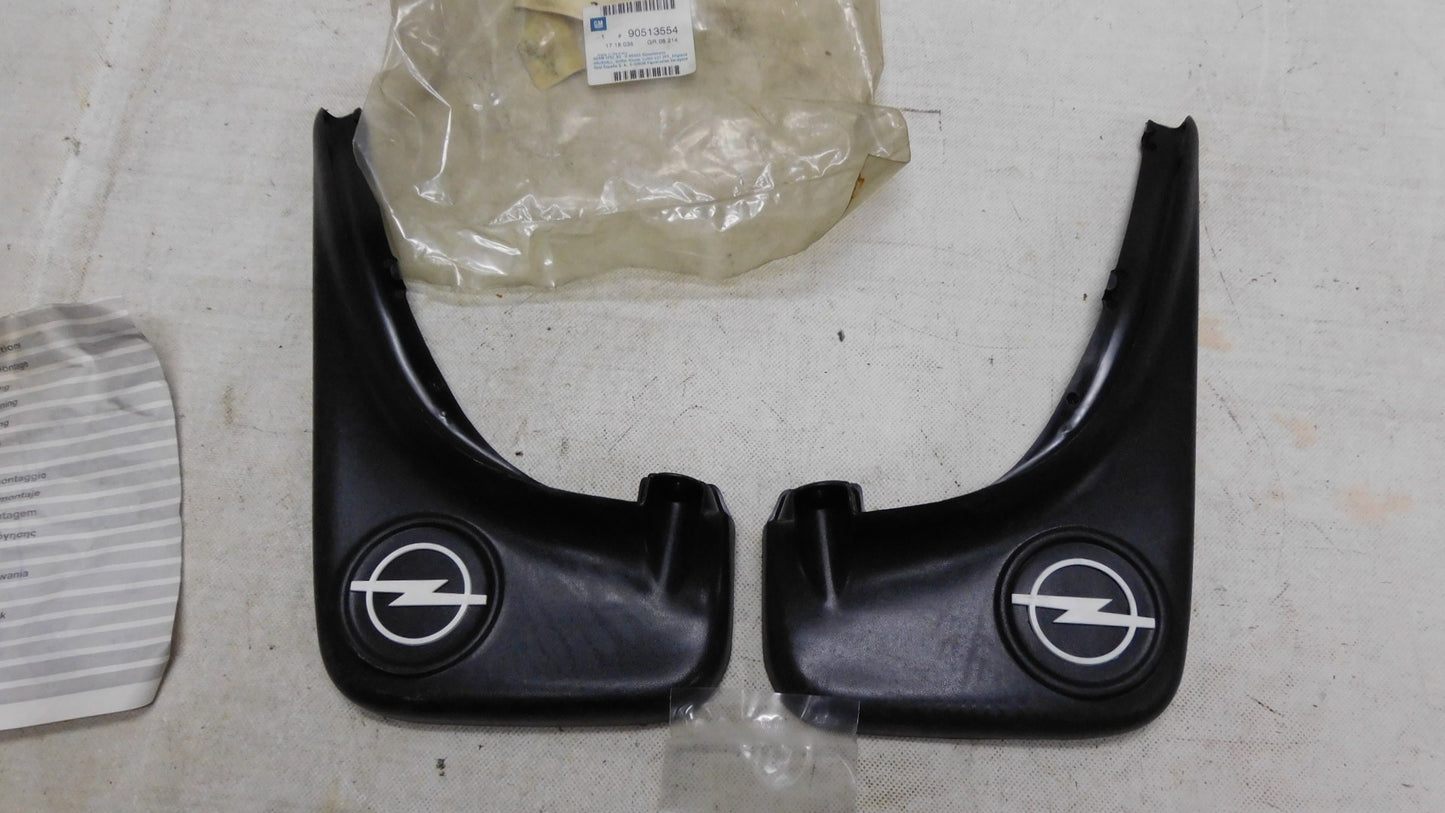 Schmutzfänger hinten 1718035 90513554 Opel Corsa B Tigra A