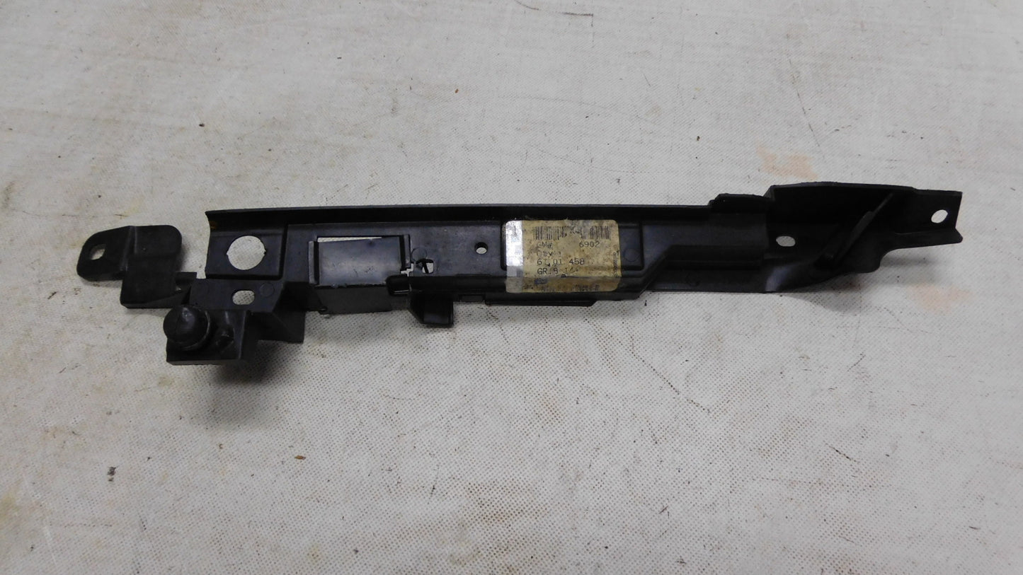 Abdeckung Halterung 6101458 13266902 Opel Corsa D