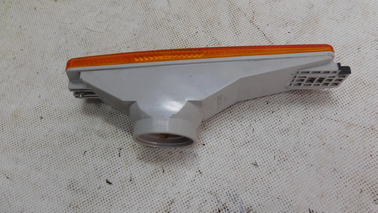Lichtscheibe Blinker vorne rechts 9EL141702001 Hella VW Golf GTi GL Jetta