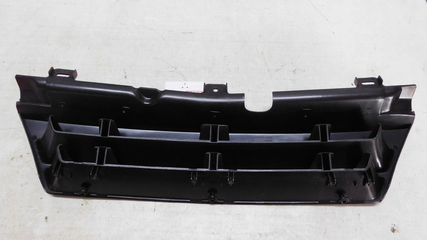Kühlergitter Kühlergrill lackiert 90426244 1320038 90246679 Opel Omega A