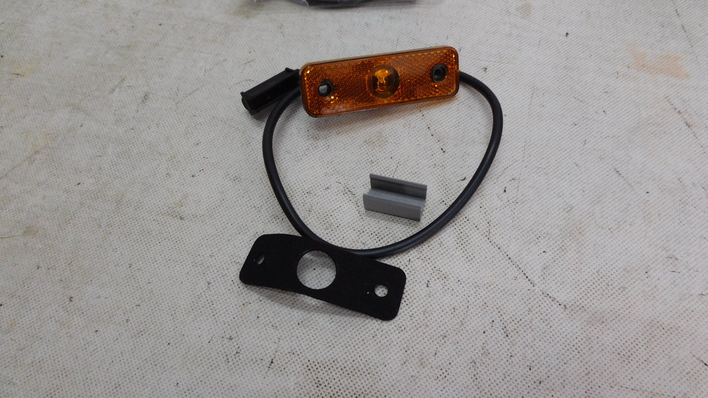 Seitenmarkierungsleuchte 24V LED 40015601 Proplast Kögel Scania Schmitz Cargobull