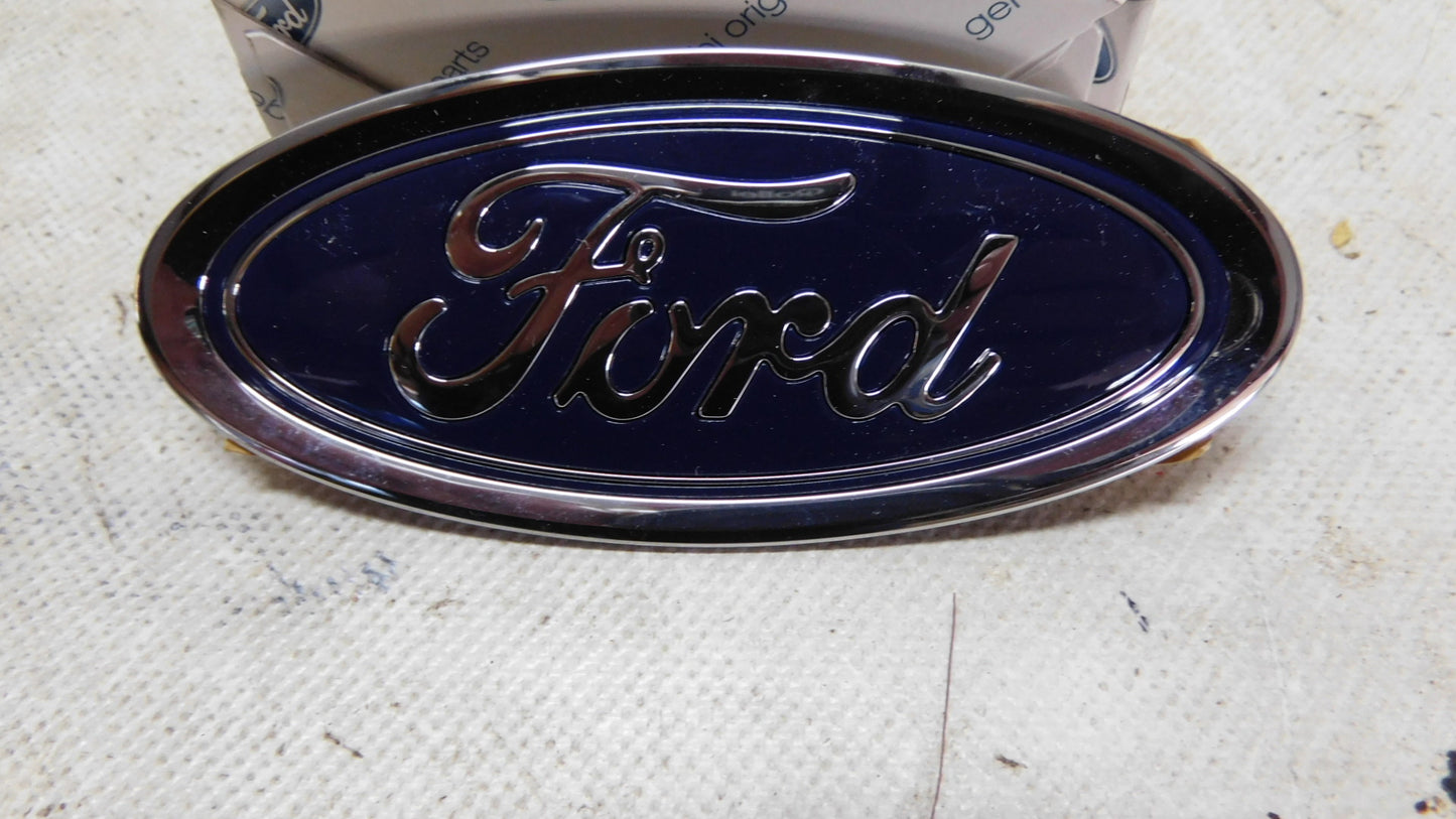 Emblem Logo 5351110 Ford Pflaume Fiesta Focus S Max ?