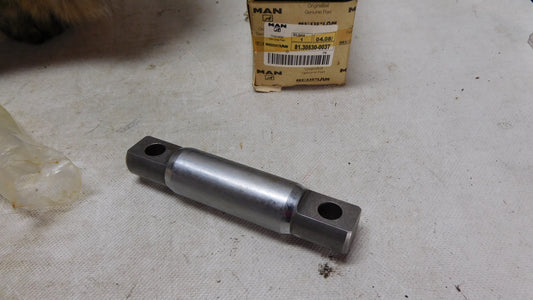 Ausrueckwelle Bolzen Ausrückhebel 81305300037 MAN TGA TGL TGM TGS TGX