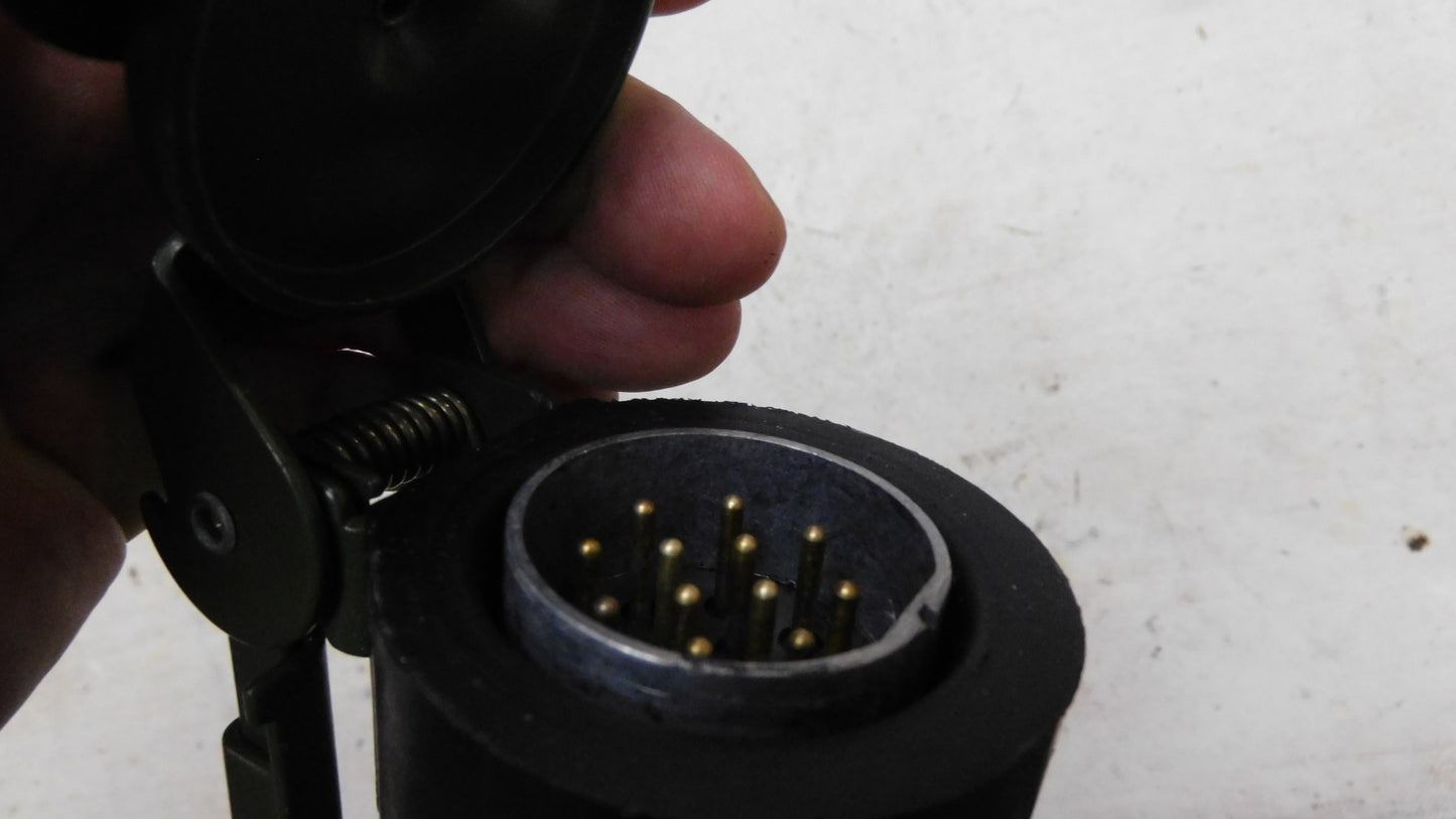 Anhänger Stecker 12-polig Vollgummi VG 96923 Maehler & Kaege Bundeswehr