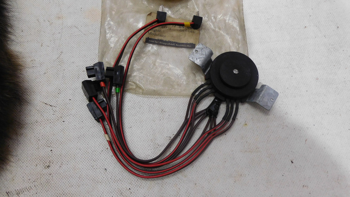 Regler Modulator Lautsprecher Boxen 1784586 90057735 Opel GM Oldtimer