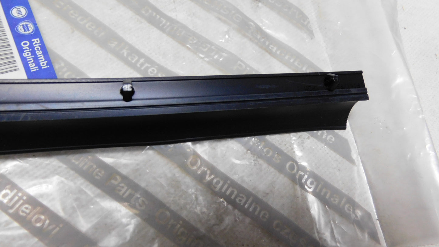 Profilgummi Gummileiste Tür 1498519080 Fiat Scudo Bj. 2007-2016