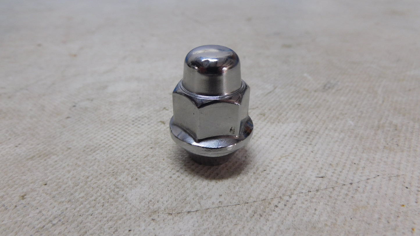 Radmutter Kegelbund Hutmutter Hyundai Kia M12x1,5 H35 SW21 Chrom