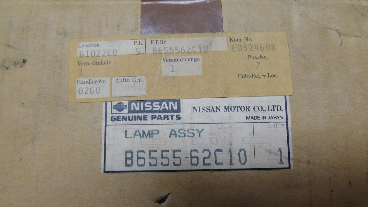 Heckleuchte Schlussleuchte links Lamp Assy B655562C10 Nissan Sunny III