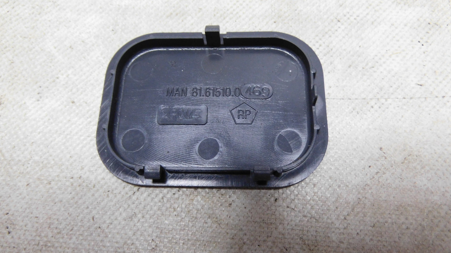 Deckel Abdeckung Einstiegkasten links rechts 81615100469 MAN TGA TGS TGX
