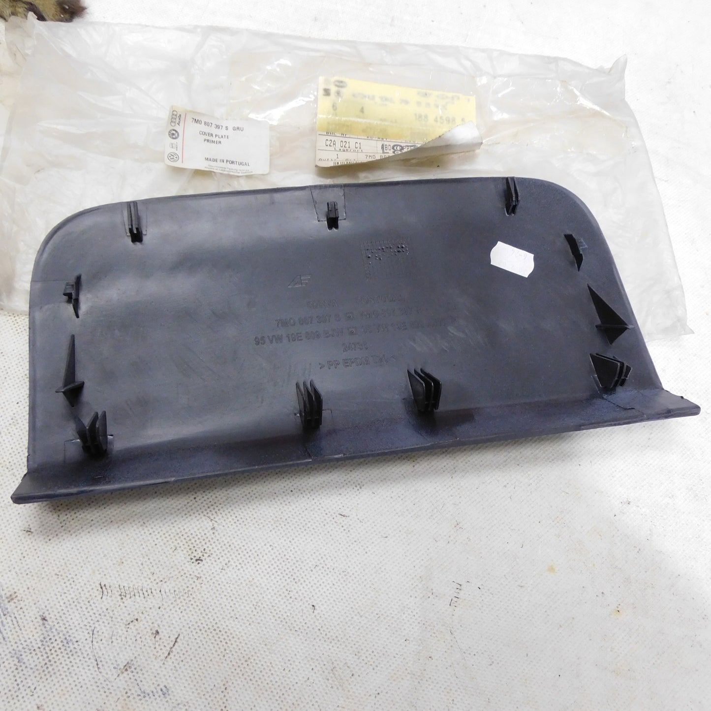 Abdeckung Stoßstange hinten AHK 7M0807397S GRU Grundiert VW Sharan Seat Alhambra