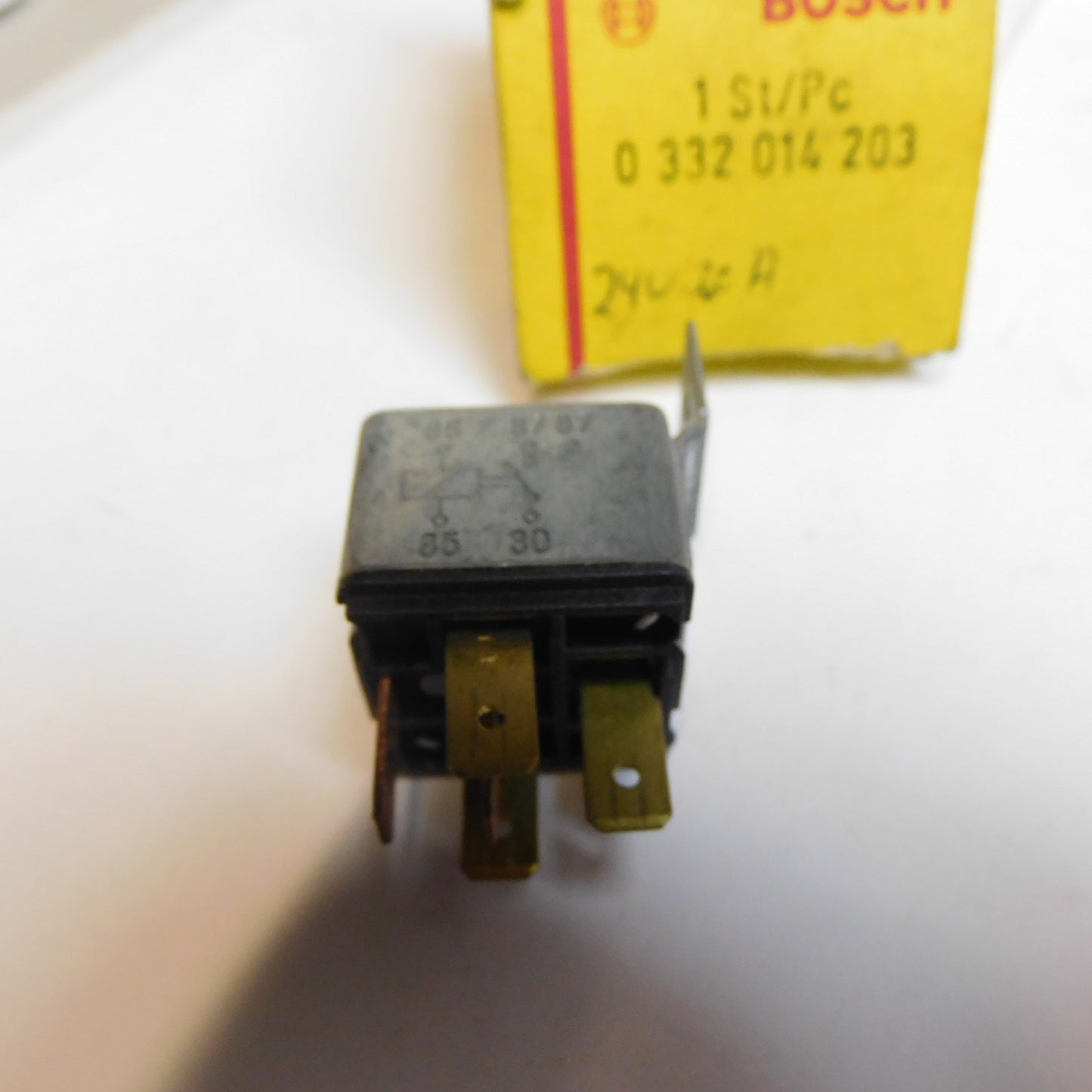 Relais 24Volt 20A 0332014203 Bosch Deutz DAF Mercedes Setra