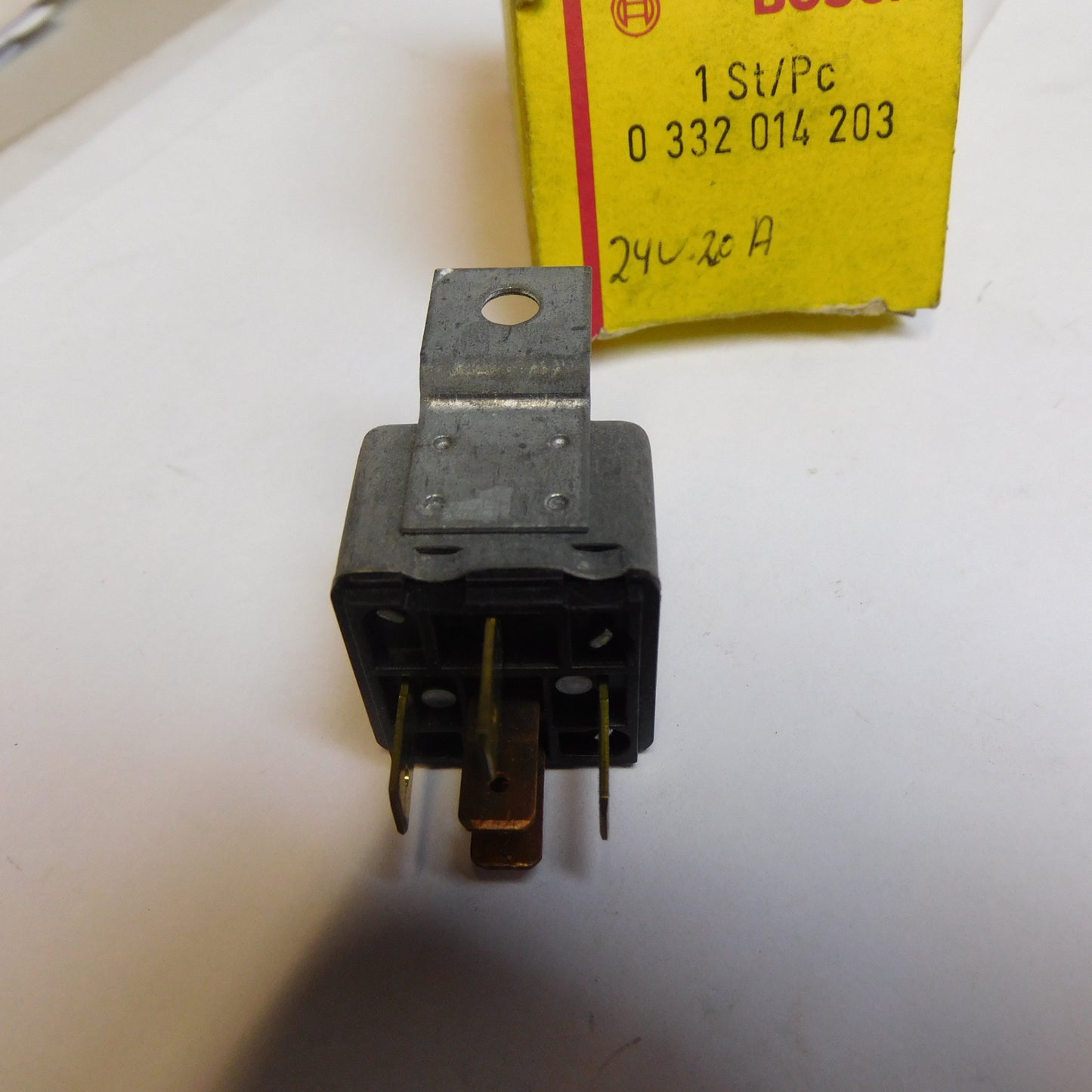 Relais 24Volt 20A 0332014203 Bosch Deutz DAF Mercedes Setra