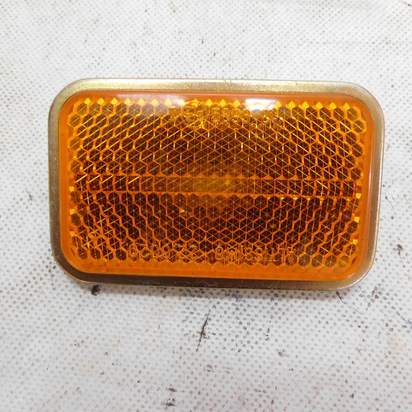 Reflektor Rückstrahler gelb Befestigungsblech 98x62 mm 220020 Altissimo Fiat Alfa Romeo Oldtimer