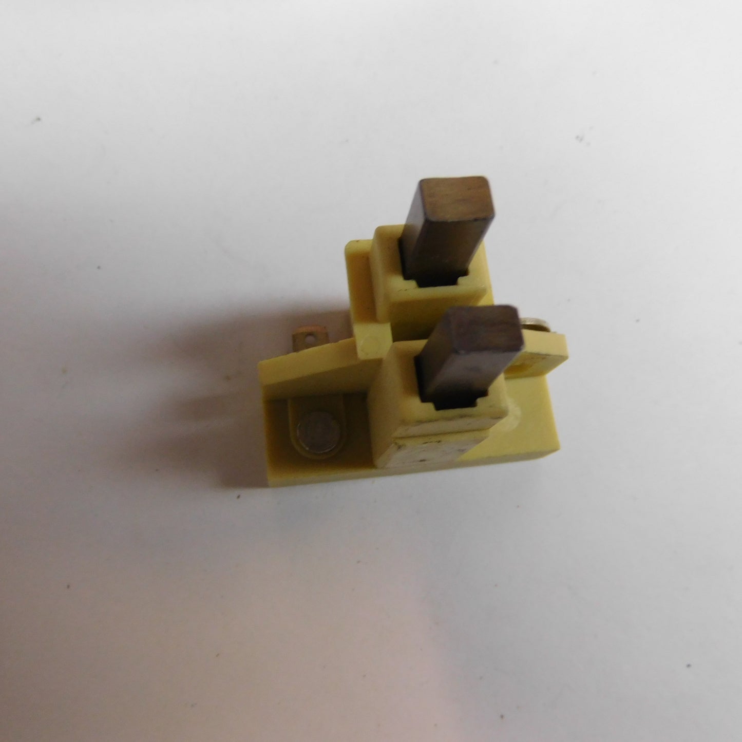 Kohlehalter 15052/1 Bremi BMW