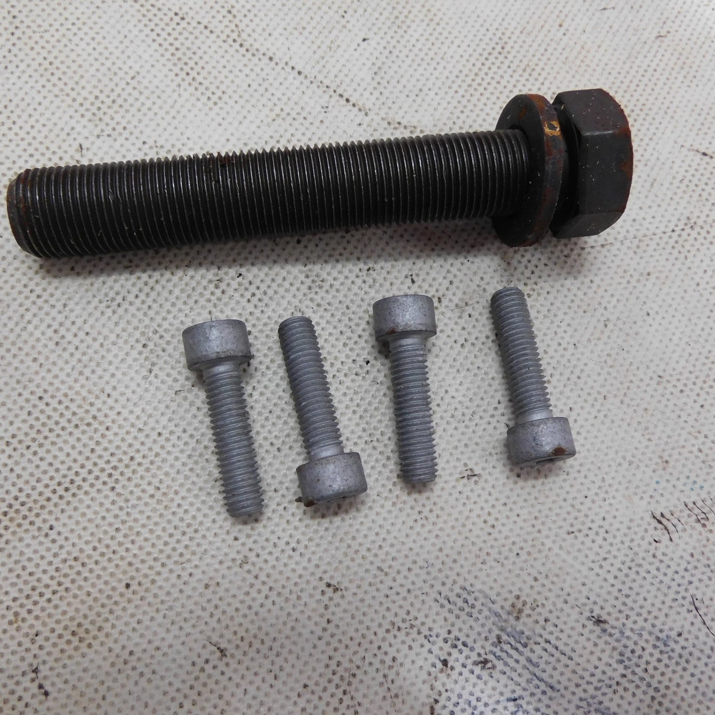 Schraubenkit Riemenscheibe 80001243 Corteco VW T4