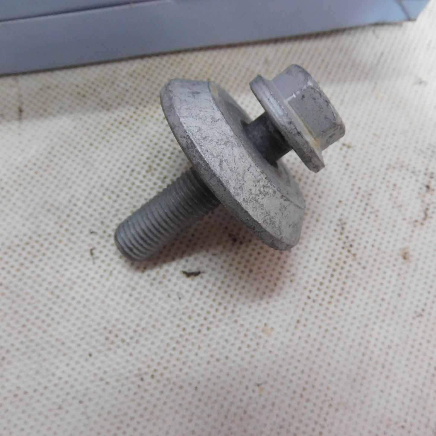 Schraubenkit Riemenscheibe  80001247 Corteco Citroen Ford Mazda Peugeot Suzuki Volvo