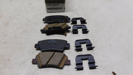 Bremsbelag Scheibenbremse S583023ZA70 583023ZA70 Hyundai I20 I30 I40 Veloster Tucson Kia Cerato Picanto hinten