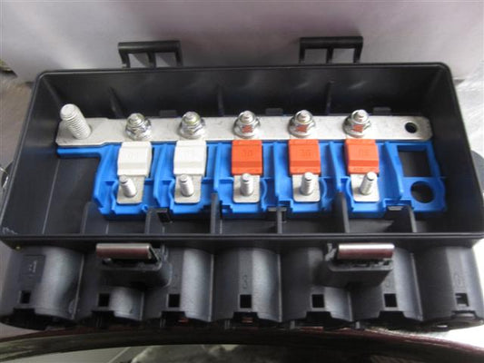 Sicherungsdose Dose Sicherung 504110557 Iveco ohne Deckel !!